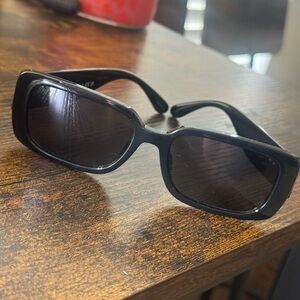 Coach Narrow Rectangle Black Sunglasses - 500287